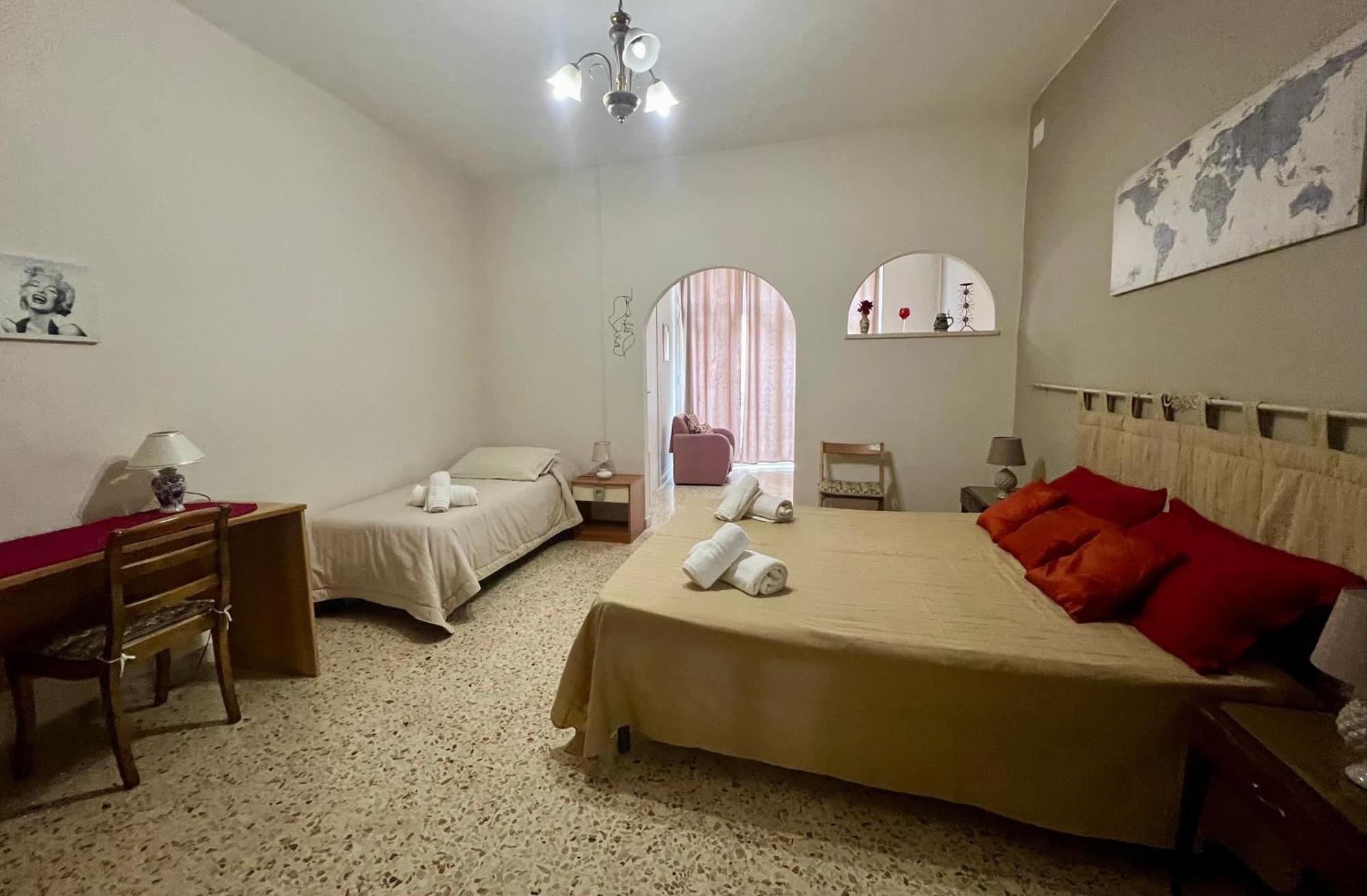 Villa Intera casa in centro storico Corleone Esterno foto
